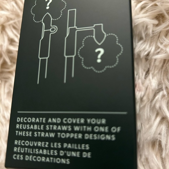 Starbucks Surprise Silicone Straw Topper - Picture 3 of 3